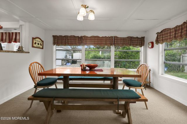 711 Riverside Drive, Toms River, NJ 08753