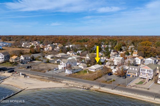 711 Riverside Drive, Toms River, NJ 08753