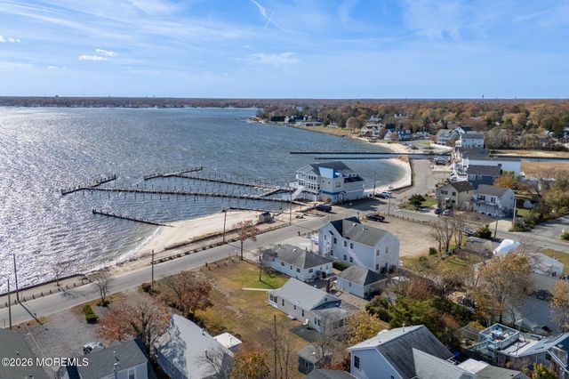711 Riverside Drive, Toms River, NJ 08753