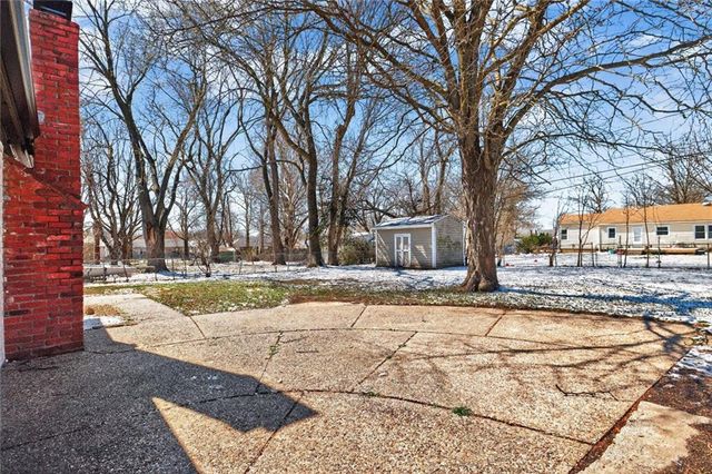 8226 Hadley Street, Overland Park, KS 66204