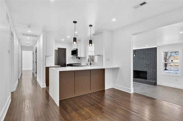 8226 Hadley Street, Overland Park, KS 66204