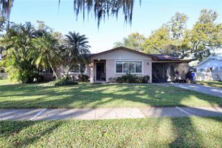 10 MASSACHUSETTS AVENUE, St Cloud, FL 34769