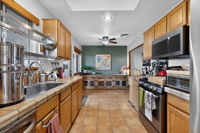 7 Lauro Road, Santa Fe, NM 87508