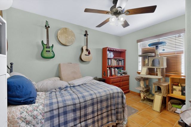 7 Lauro Road, Santa Fe, NM 87508