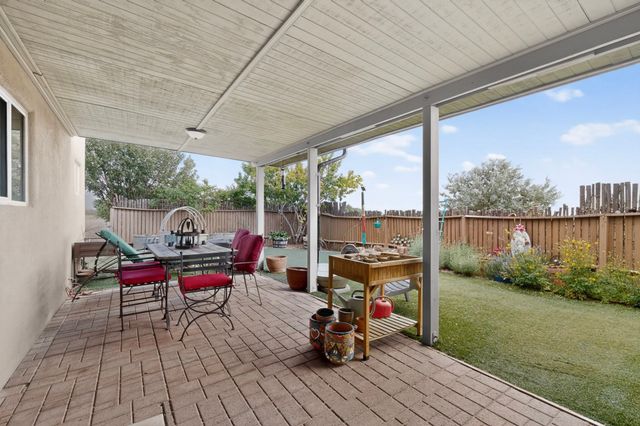 7 Lauro Road, Santa Fe, NM 87508