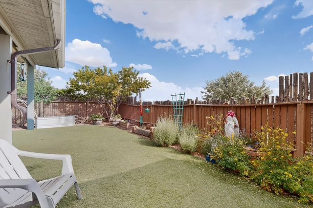 7 Lauro Road, Santa Fe, NM 87508