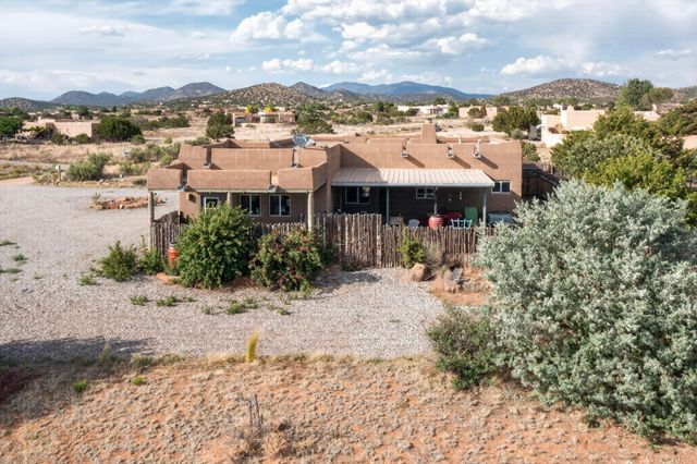 7 Lauro Road, Santa Fe, NM 87508