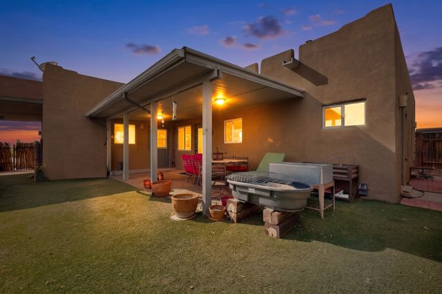 7 Lauro Road, Santa Fe, NM 87508