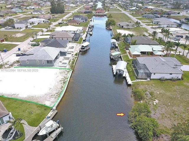 1253 NW 39th Avenue, Cape Coral, FL 33993
