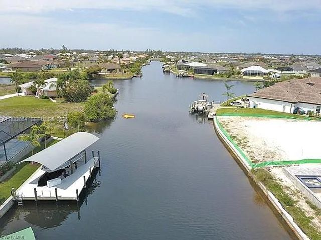 1253 NW 39th Avenue, Cape Coral, FL 33993