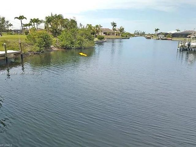 1253 NW 39th Avenue, Cape Coral, FL 33993