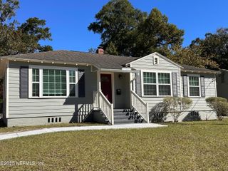 1761 LILLY Road E, Jacksonville, FL 32207