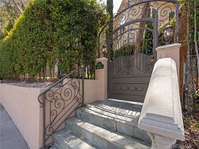 3210 N Ardmore, Manhattan Beach, CA 90266