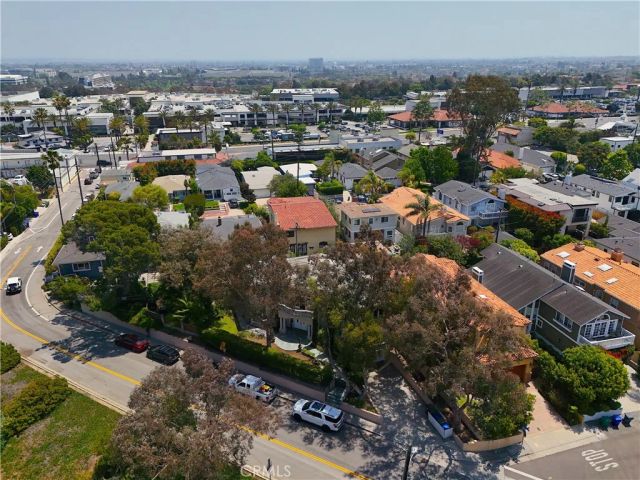 3210 N Ardmore, Manhattan Beach, CA 90266