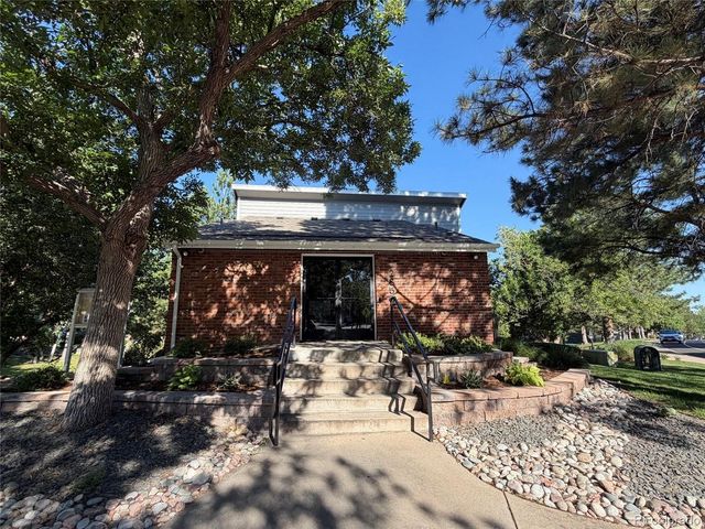 2972 W Long Dr E, Littleton, CO 80120