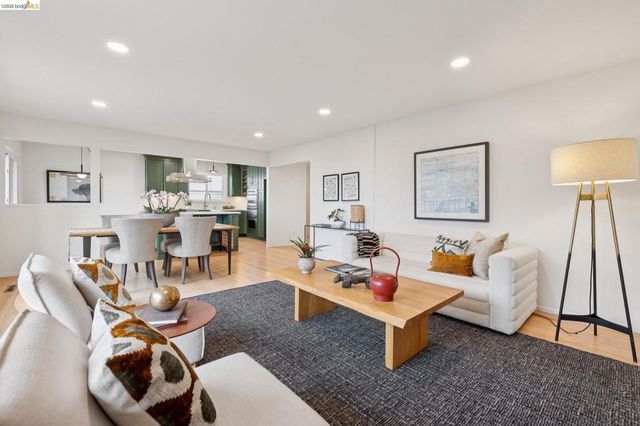 4133 Norton Ave, Oakland, CA 94602