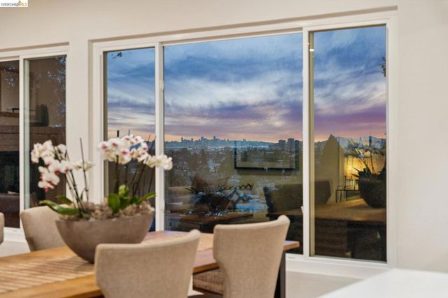 4133 Norton Ave, Oakland, CA 94602