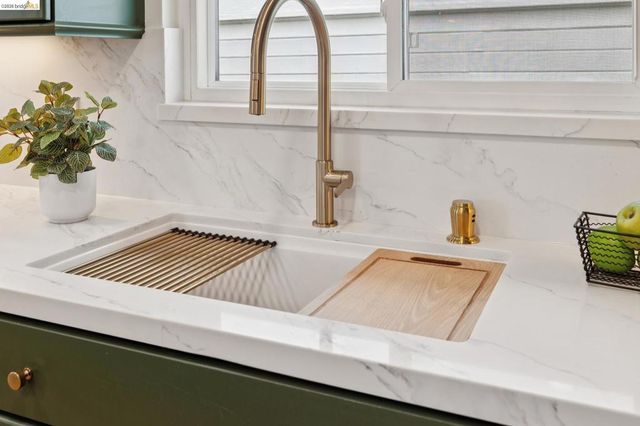 4133 Norton Ave, Oakland, CA 94602