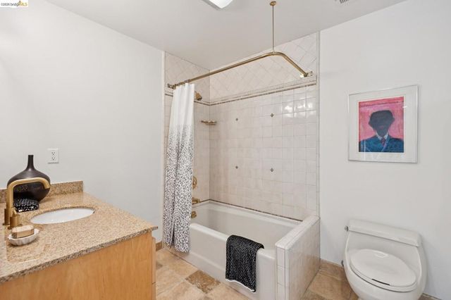 4133 Norton Ave, Oakland, CA 94602