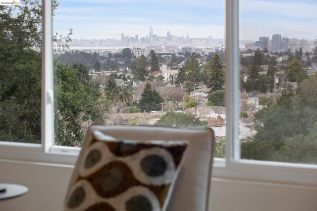 4133 Norton Ave, Oakland, CA 94602