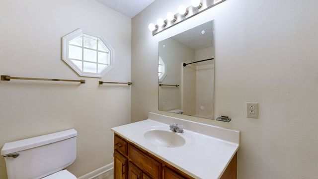 1819 Battleground Dr, Murfreesboro, TN 37129