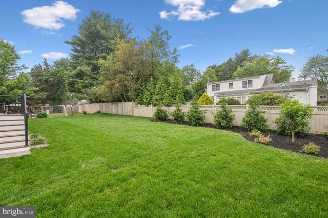 38 BIRCHALL DR, Haddonfield, NJ 08033