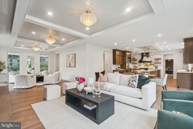 38 BIRCHALL DR, Haddonfield, NJ 08033