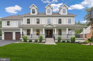 38 BIRCHALL DR, Haddonfield, NJ 08033