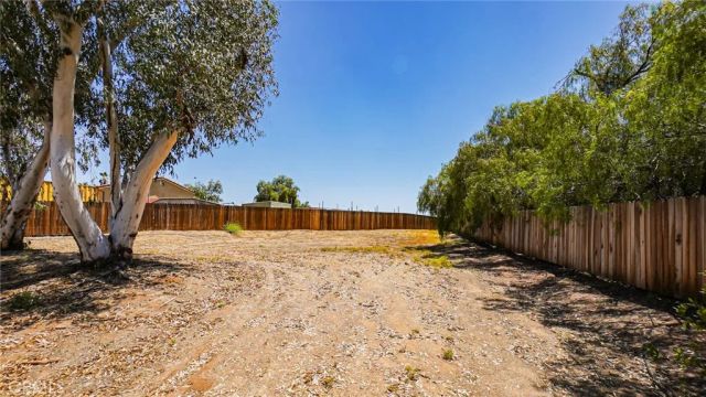 18570 Halter Lane, Riverside, CA 92504
