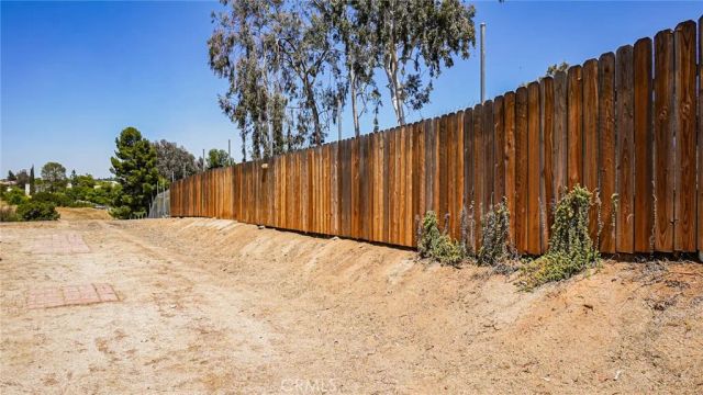 18570 Halter Lane, Riverside, CA 92504