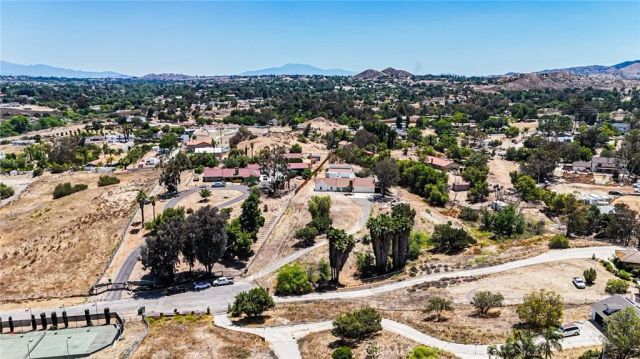 18570 Halter Lane, Riverside, CA 92504