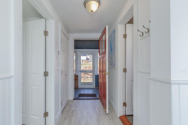 2 Charlie Lane, Deerfield, NH 03037
