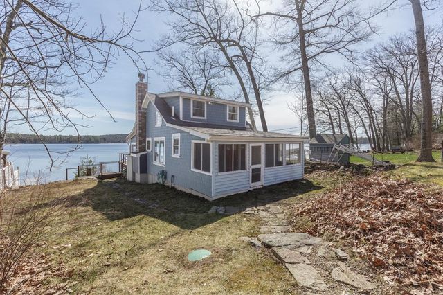 2 Charlie Lane, Deerfield, NH 03037