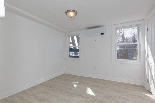 2 Charlie Lane, Deerfield, NH 03037