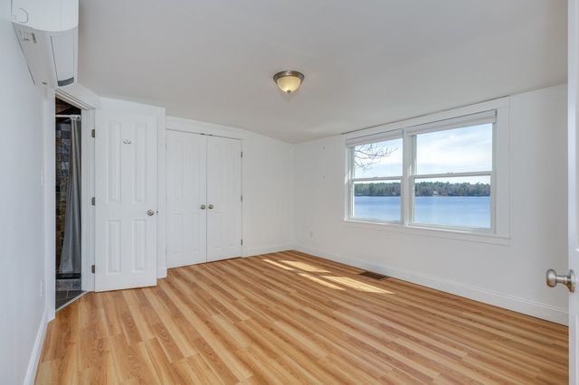 2 Charlie Lane, Deerfield, NH 03037