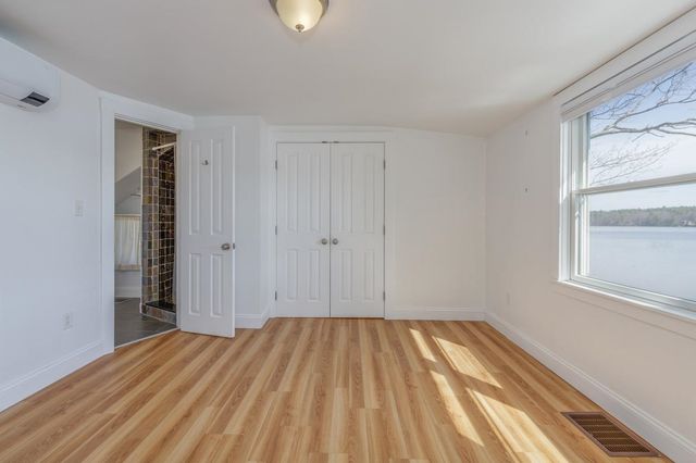 2 Charlie Lane, Deerfield, NH 03037