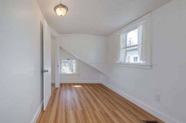2 Charlie Lane, Deerfield, NH 03037