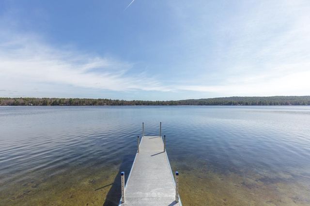 2 Charlie Lane, Deerfield, NH 03037