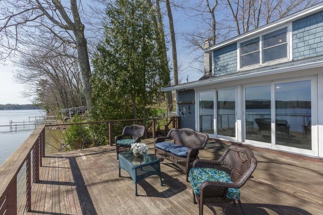 2 Charlie Lane, Deerfield, NH 03037