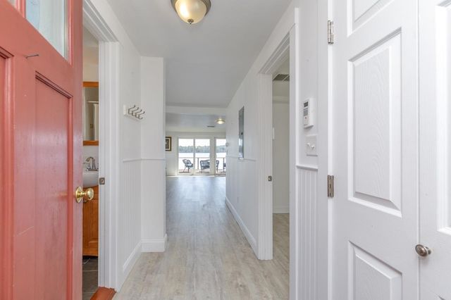 2 Charlie Lane, Deerfield, NH 03037