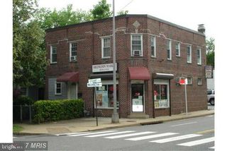 1142 STUART ST #B, Arlington, VA 22201