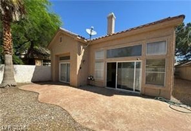 9225 Pitching Wedge Drive, Las Vegas, NV 89134