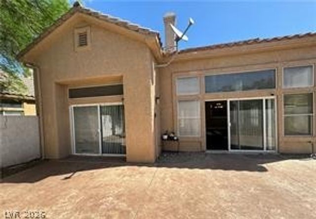 9225 Pitching Wedge Drive, Las Vegas, NV 89134