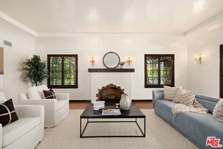 613 N Detroit Street, Los Angeles, CA 90036