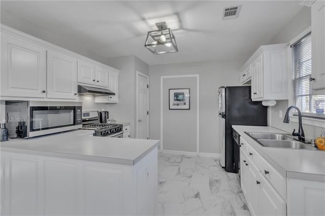 3185 Haverhill Rowe, Lawrenceville, GA 30044