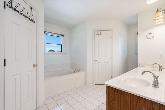 307 S 38th Street, Nixa, MO 65714
