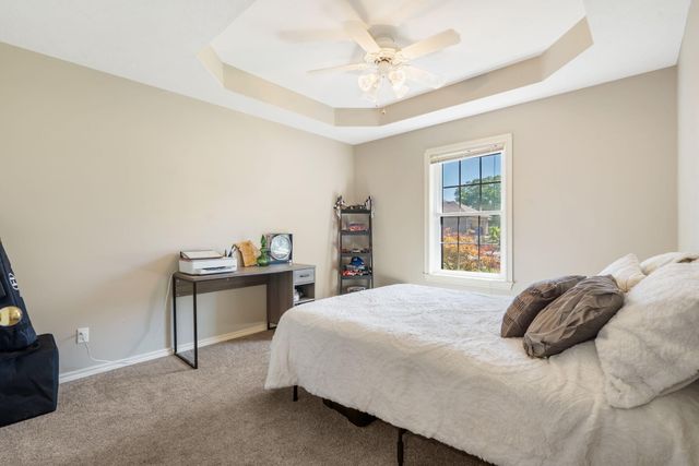 307 S 38th Street, Nixa, MO 65714