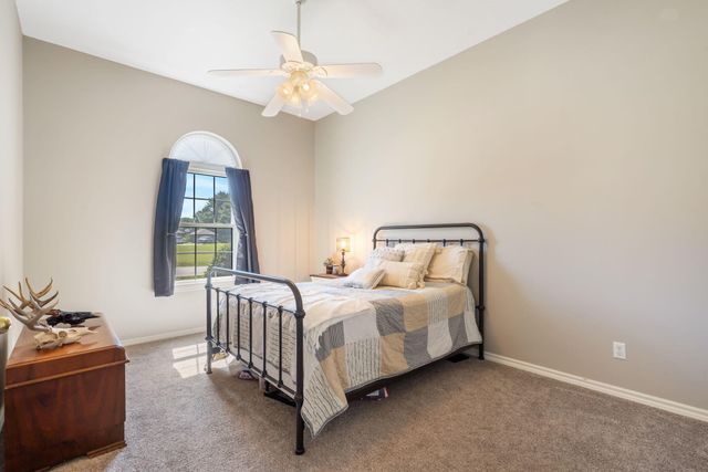 307 S 38th Street, Nixa, MO 65714