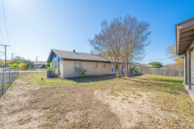 4339 WAIKIKI DR, San Antonio, TX 78218