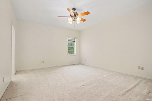 1132 Diamond Drive, Mishawaka, IN 46544